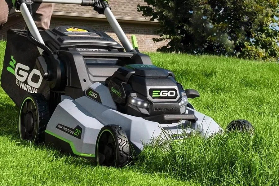 rechargeable lawn mowers